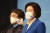 서울시장 후보인 더불어민주당 박영선 후보(오른쪽)와 김진애 열린민주당 후보. 오종택 기자