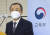 강태중 한국교육과정평가원장이 16일 정부세종청사에서 수능 기본계획을 발표하고 있다. 연합뉴스