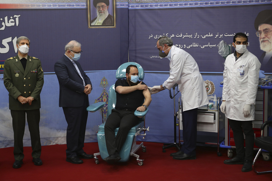 이란도 코로나 백신 공개…암살된 핵 과학자 이름 붙였다