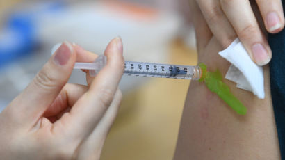 백신 1차 접종 67만여명 중 30명 확진…"면역 생성 전 감염된 듯"