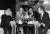 덩샤오핑과 조지 부시 미국 대통령 회담을 통역하는 양제츠 중공 중앙외사공작위원회 판공실 주임(오른쪽 두번째). [바이두 캡처]