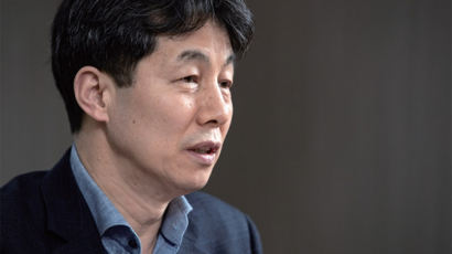 [월간중앙] 도전인터뷰 | 윤건영 민주당 의원, 문재인 정부의 마무리를 말하다 