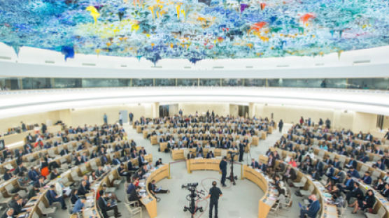 유엔, 북한 인권결의안 19년째 채택… 한국, 세 번째 공동제안국 제외