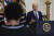 조 바이든 미국 대통령은 25일 백악관에서 취임 후 첫 기자회견을 열었다. [AP=연합뉴스]