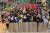 사제 방패를 앞세우고 반 쿠데타 시위에 나선 미얀마 시민들. AFP=연합뉴스