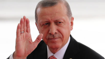 푸틴 대신해 바이든 공격···러·중과 손 잡은 터키 에르도안 