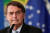 자이르 보우소나루 브라질 대통령이 여성 기자를 상대로 성희롱적 발언을 해 배상금을 물어주게 됐다. 로이터=연합뉴스