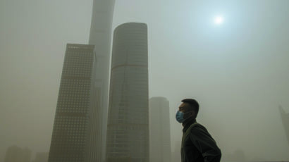 '화성 온듯' 베이징 미세먼지 최악황사, 오늘 한국 덮친다