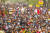 1일(현지시간) 미얀마 사가잉 몽유와 지역 주민들이 반쿠데타 시위를 벌이고 있다. [AFP=연합뉴스]