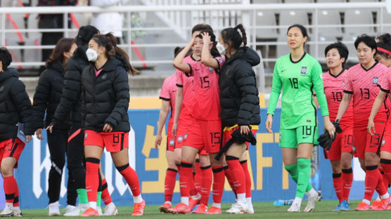 2차 대반격 예고한 여자축구 "中, 도쿄 숙소 예약하지마"