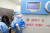 화이자의 코로나19 백신이 국내에 입고된 가운데 대전 유성구 유성종합스포츠센터에 마련된 예방접종센터에서 의료진들이 백신 보관용 초저온 냉동고에 백신을 넣고 있다. [뉴스1]
