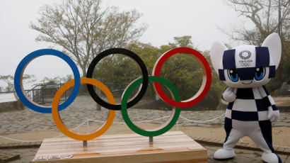 100일 남은 도쿄올림픽 …NYT "끔찍한 타이밍" 대유행 경고