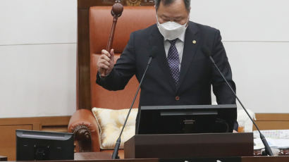 김어준의 뉴스공장 논란…서울시의회 의장 “시청자의 몫”