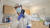 19일(현지시간) 오전 이스라엘 피스갓 쩨에브 마카비 코로나19 접종센터에서 한 의료진이 안내를 하고 있다. 사진 현지교민 이강근