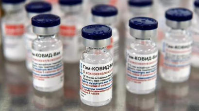 러시아 "'스푸트니크 V' 코로나19 백신 효과 97.6%"