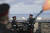 4월 17일 영국 스코틀랜드의 에든버러 성에서 필립공을 기리는 조포를 발사하고 있다. AP=연합뉴스 