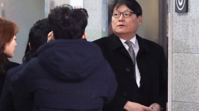 '황제조사' 이성윤 이어 靑 이광철도 주말 '몰래 조사' 