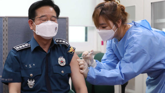 경찰서장이 "전부 백신 맞자" 문서 배포…'강제접종' 논란