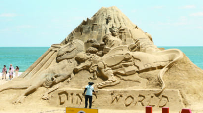 [사진] 해운대의 모래 작품