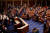 조 바이든 미국 대통령이 28일(현지시간) 첫 상하원 합동회의에서 공화당과 민주당 양당으로부터 기립박수를 받고 있다. [로이터=연합뉴스]