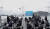 지난 2월 전남 신안군 임자2대교에서 열린 ‘해상풍력단지 48조 투자협약식’에 문재인 대통령과 김영록 전남지사 등 주요 관계자들이 참석했다. / 사진:연합뉴스