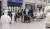 지난 4일 인도 첸나이에서 출발한 교민 173명이 인천국제공항 제1여객터미널 입국장에 도착하는 모습 [중앙포토]