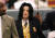 팝의 황제로 불리는 마이클 잭슨의 이름값을 두고 법원이 약 46억원의 가치가 있다고 판결했다. AP=연합뉴스