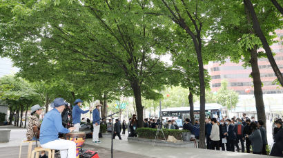 [이 시각]사람 문화 녹지가 하나로, 1.55km 세종대로-서울역 사람숲길 열려
