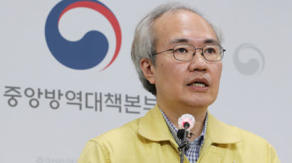 "현재 유행 속도 유지하면, 국민 ⅓ 접종시 집단면역 효과"