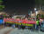 지난 8일 김포검단교통시민연대 회원과 지역 주민 등 2000명가량(주최 측 추산)은 김포시 장기동 한강중앙공원에서 촛불을 들고 산책했다.사진 김포교통시민연대제공