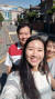 생전 부모와 함께 환하게 웃고 있는 대만 유학생 쩡이린씨. 사진 쩡이린 친구 모임 제공