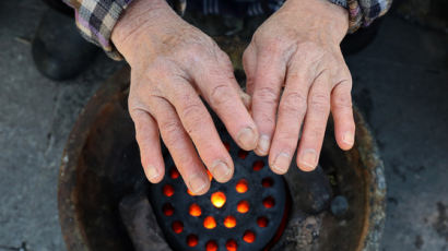 극단적 선택? 19살 여고생 죽인 범인은 '아랫집 연탄가스'