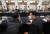 이동호 근로자위원(왼쪽)과 류기정 사용자위원이 지난달 20일 오후 서울 중구 프레스센터에서 열린 2021년 제1차 최저임금위원회 전원회의에서 대화를 나누고 있다. 뉴스1