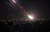 10일(현지시간) 가자지구에서 이스라엘을 향해 로켓포가 발사되고 있다. 하마스 무장세력들은 이날 팔레스타인 주민 수백 명이 이스라엘 경찰에 의해 부상을 입자 예루살렘을 향해 수십 발의 로켓포를 발사했다. AP 