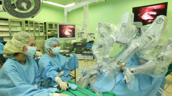 고난도 위암, 로봇수술이 복강경·개복수술보다 생존율 높다