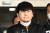 살인 등 혐의로 기소된 김태현이 지난 4월9일 오전 서울 도봉경찰서에서 나오다 마스크를 벗고 있다. 연합뉴스