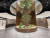롯데몰 여수점에 설치한 ‘크리스탈 트리’. 스트리트 주얼리 브랜드 ‘은가비’와 협업해 바닥부터 천장까지 닿는 원형 기둥을 장식했다. [사진 롯데쇼핑]