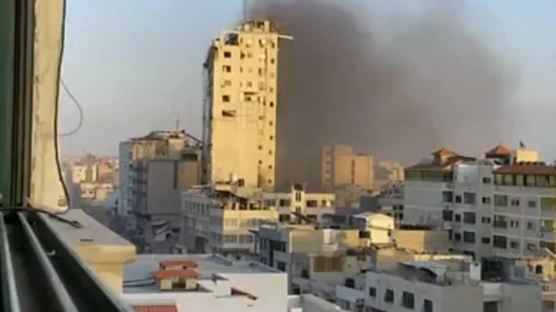 14층 건물 이어 로켓발사대 폭파···이스라엘 대놓고 위력 과시 [영상]