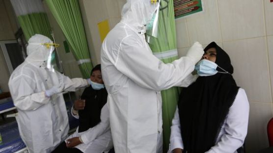 인도네시아, AZ 백신 일부 사용 중단…안전성 검사 진행