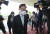 박범계 법무부 장관이 17일 오전 경기 과천시 정부과천청사 법무부로 출근하고 있다. 뉴스1