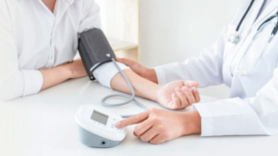 [건강한 가족] 혈압 오르면 전신 혈관에 악영향 수시로 측정해 정상으로 낮춰야