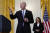 지난 17일 조 바이든 대통령은 백악관 연설에서 6월 말까지 미 보건당국이 승인한 코로나19 백신 2000만 회분을 해외에 보낼 계획이라고 밝혔다. AP=연합뉴스