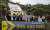 부산 울산 경남 환경운동연합 회원들이 가덕도 신공항 건설반대 전국 공동행동 기자회견을 열고 있다. [중앙일보]