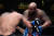 UFC 헤비급 랭킹 2위인 루이스(오른쪽)는 챔피언과 헤비급 타이틀전을 앞두고 있다. [MMA 홈페이지]