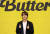 그룹 방탄소년단(BTS)의 진이 21일 서울 송파구 올림픽공원 올림픽홀에서 열린 새 디지털 싱글 'Butter'(버터) 발매 기념 글로벌 기자간담회에 참석해 포즈를 취하고 있다. 이번 디지털 싱글 'Butter'(버터)는 2020년 8월 발매와 동시에 전 세계를 강타한 디지털 싱글 'Dynamite'(다이너마이트)에 이은 BTS의 두 번째 영어 곡이다. 2021.05.21 김상선