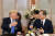 문재인 대통령과 도널드 트럼프 미국 대통령이 2019년 청와대 상춘재에서 만찬 중 건배하고 있다. 연합뉴스