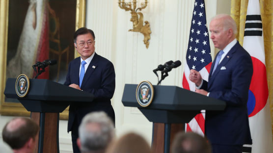 [속보] 바이든 "김정은 비핵화 의지 보여야 만난다"