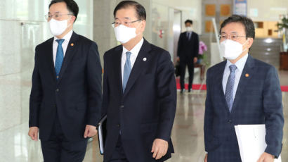미군철수 포함한 北 비핵지대화···정의용 "한국과 입장 차 없다"