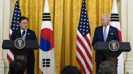 "바이든·文, '한반도 비핵화' 표현은 실수…김정은이 바라는 것" 