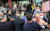 제41주년 5·18 민주화운동 기념식이 열린 광주광역시 북구 운정동 국립5·18민주묘지에서 5·18구속부상자회 회원들이 몸싸움을 벌이고 있다. 프리랜서 장정필
